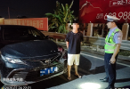 深夜冒险上路！未成年人无证驾驶、车辆超员，交警当场查处