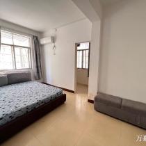 丰江路附近二小书包套间，才8.8万（07642）18877782388