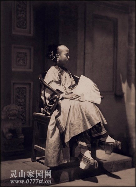 旗人女孩 北京 1861-1864.jpg