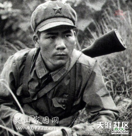 在收 复法卡山的作战中，著名战 斗英雄 副连长李怀琼在战 斗中单人毙 敌10多名