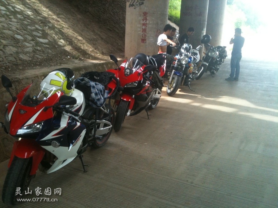 QQ图片20130714224302.jpg