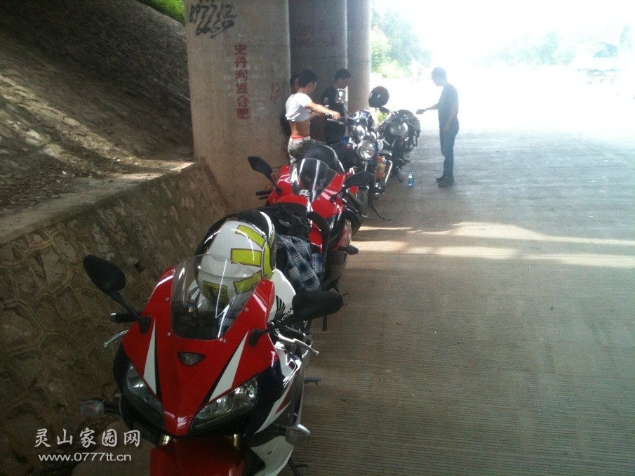 QQ图片20130714224259.jpg