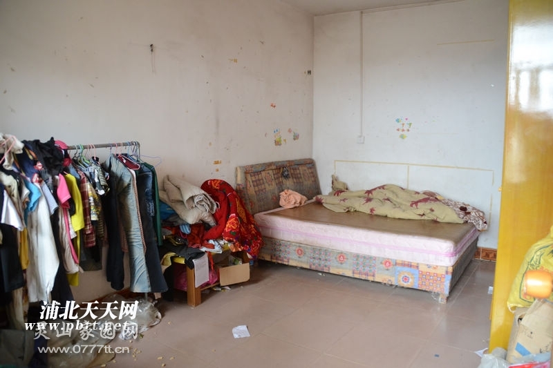 宋莹父母的卧室1.jpg