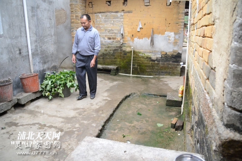 宋莹父母的卧室3.jpg