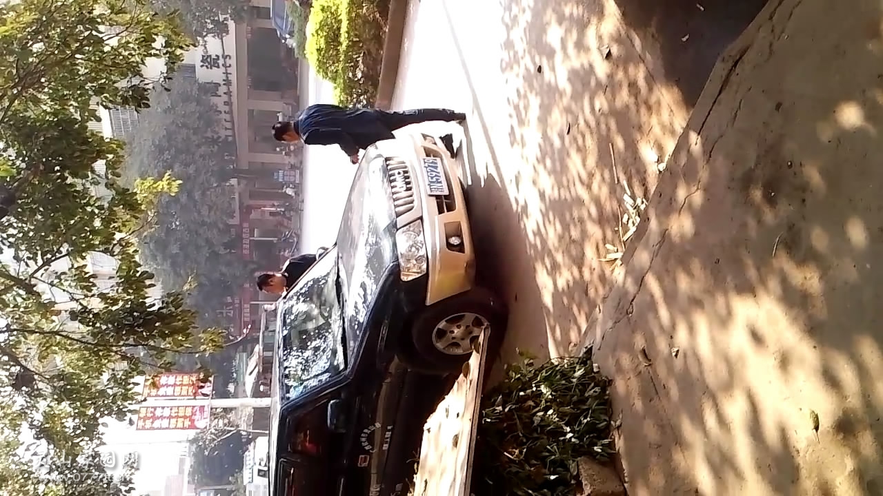 VID_20131205_110714[05201312224753GMT].JPG