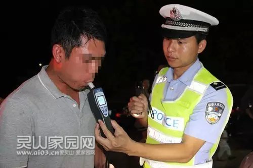 图为被查获的涉嫌酒驾人员