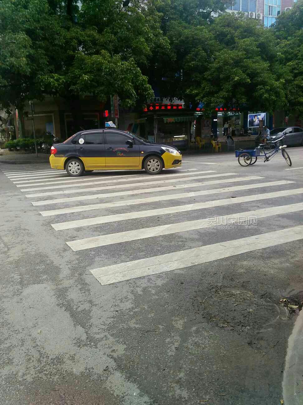 xfQMvAXxUIza.jpg