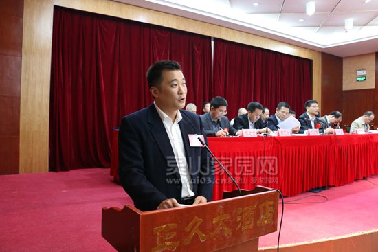 新当选工商联主席、民间商会会长何建春讲话