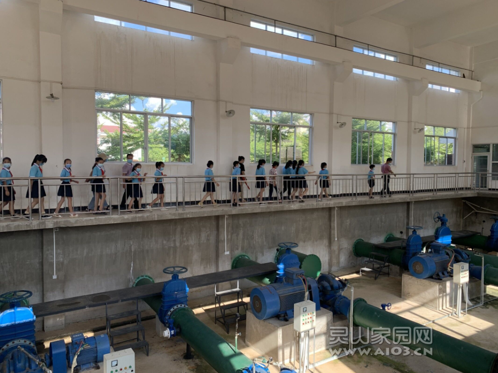 灵山县第三小学师生代表到灵山县自来水公司二厂进行参观学习QQ图片20200917084449.png