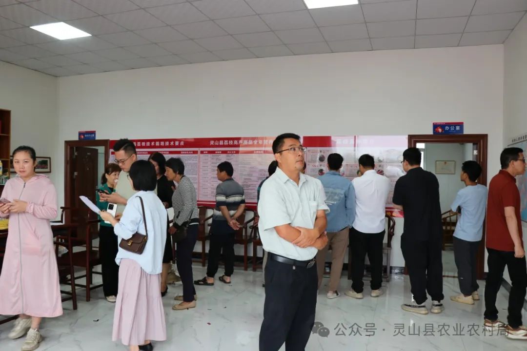 c802d4852ae592f0aa03d0362f8d1b29.jpg