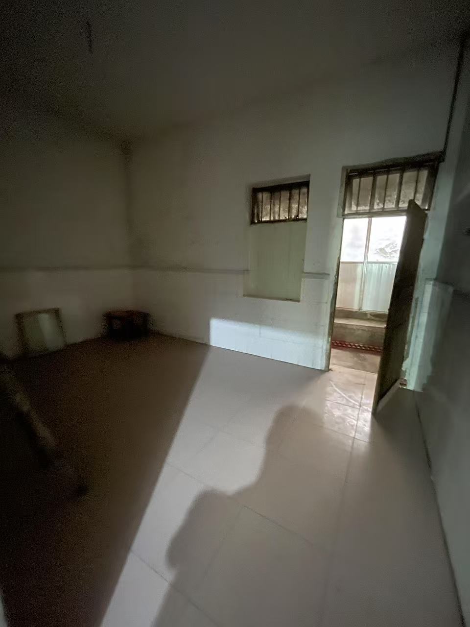 房间  2.jpg