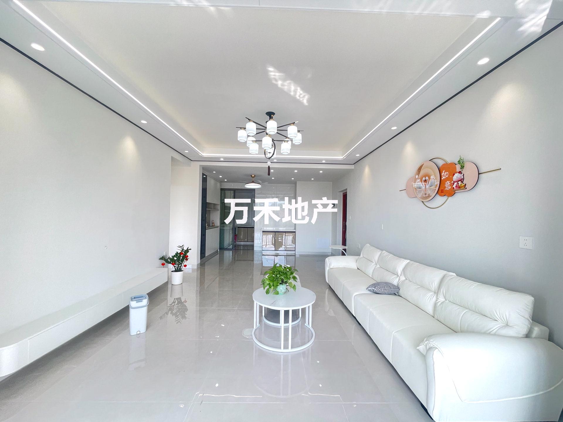 43.8万电梯三房，全新装修，靓楼层，13737755953