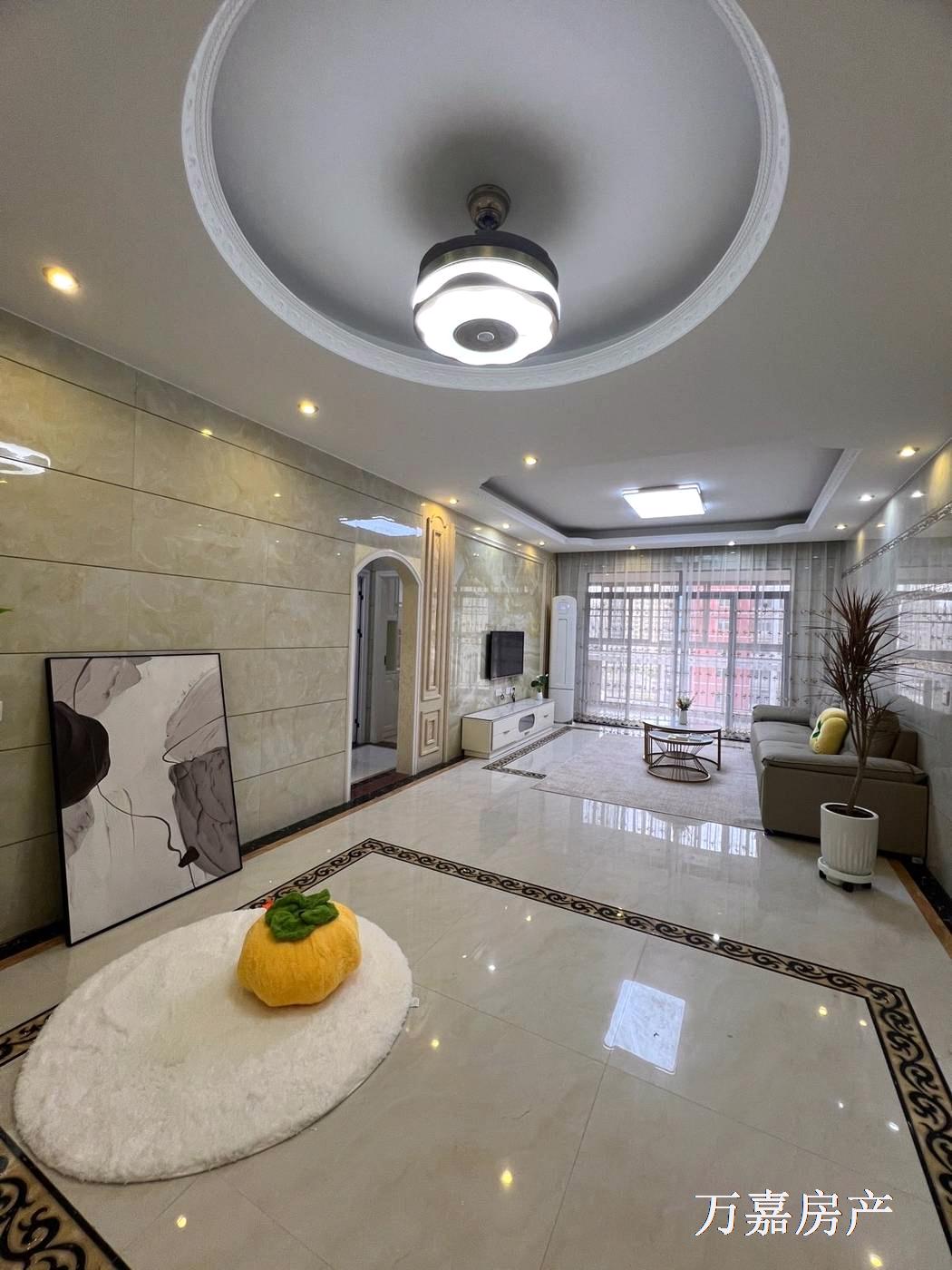 0首付得一两岸旁电梯精装3房，月供1800元（06901）18877782388