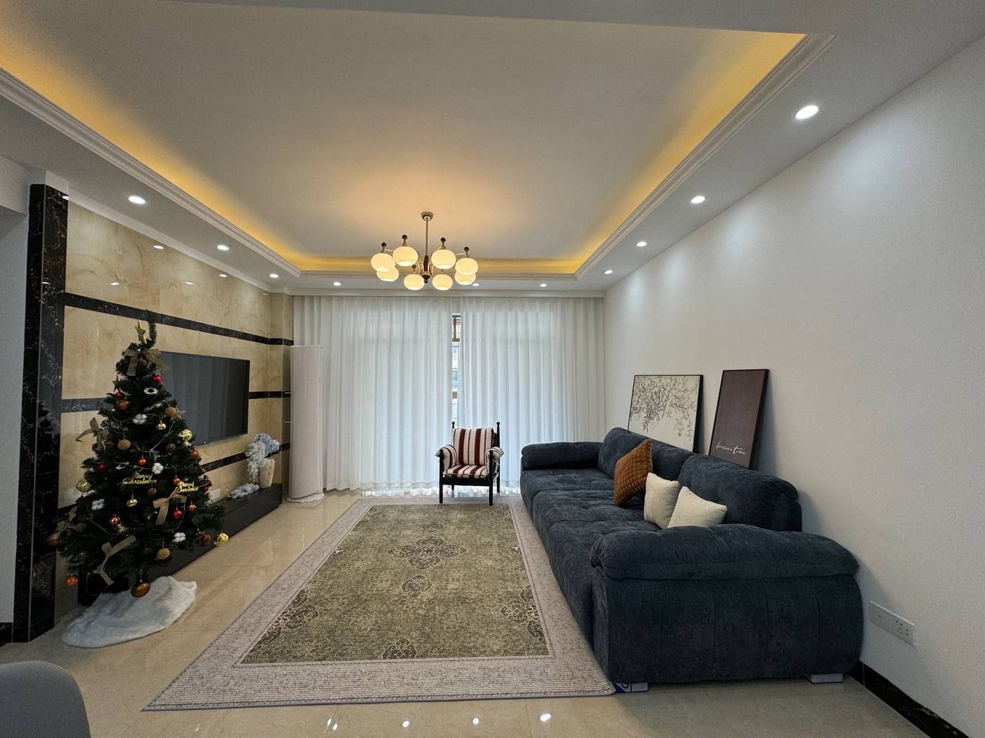 四小对面精装四房，送全屋家具家电，总价56.8万