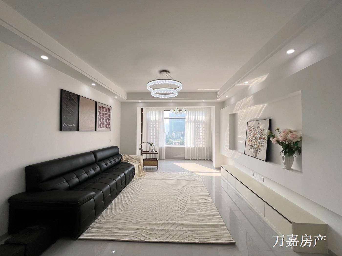 湘桂盛天正江景大3房，全新精装65.8万（06912）18877782388