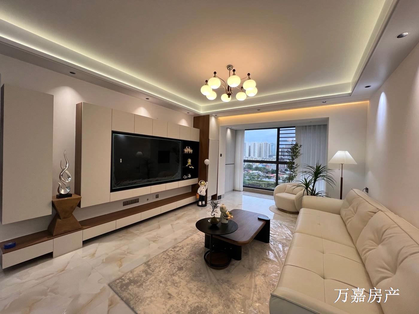 湘桂盛天名城精装大3房送车位，拎包入住66.8万（06725）18877782388