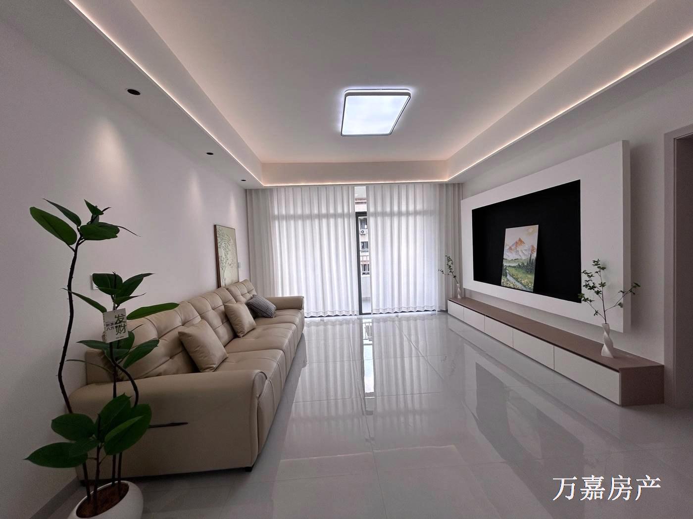 上东区全新精装电梯129平大3房，51.6万(06921)18877782388