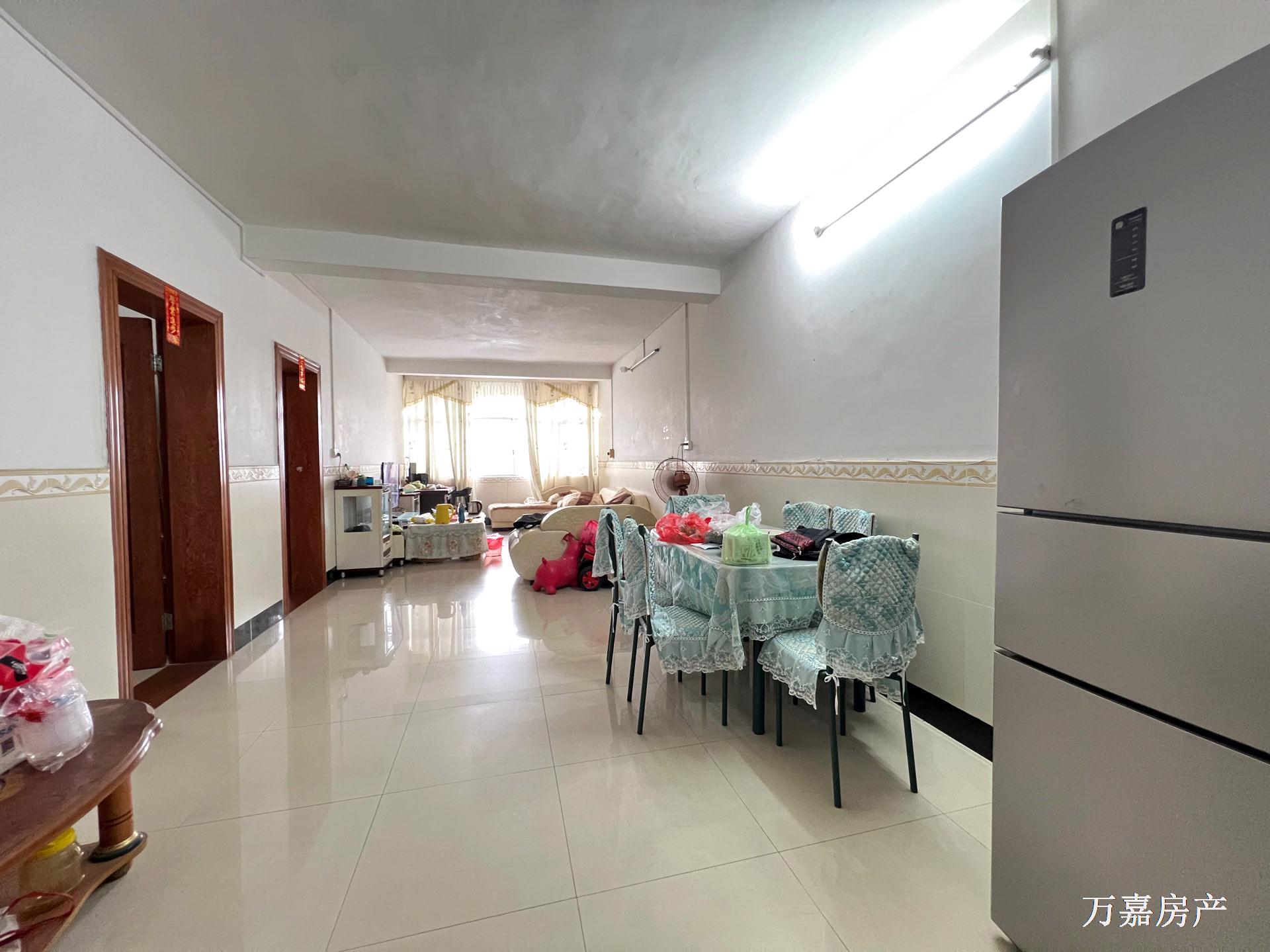 柑子园小区明亮大3房带杂物间，才26.8万（06129）18877782388