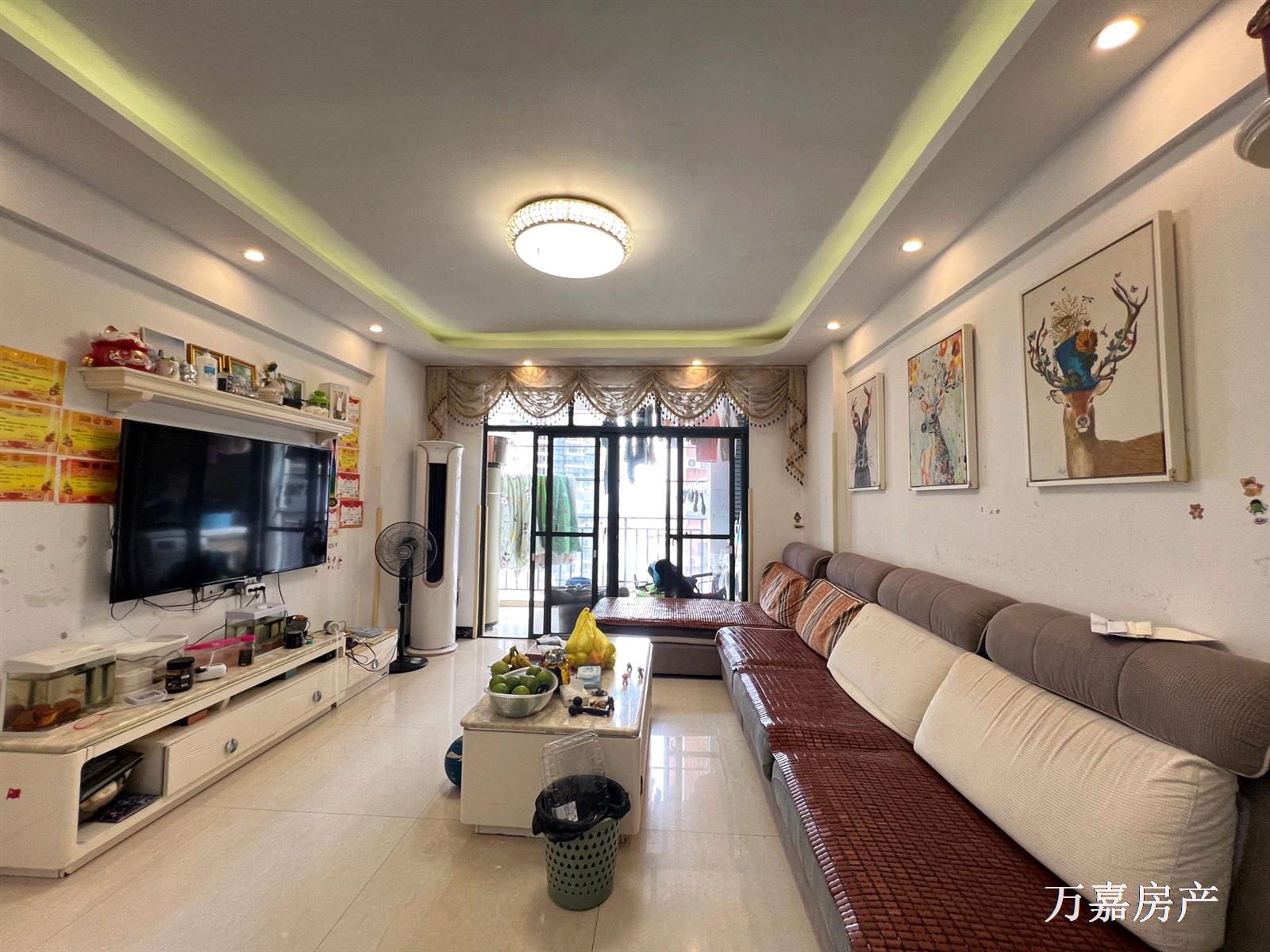 四小书包电梯新净3房，卖46.8万（06822）18877782388