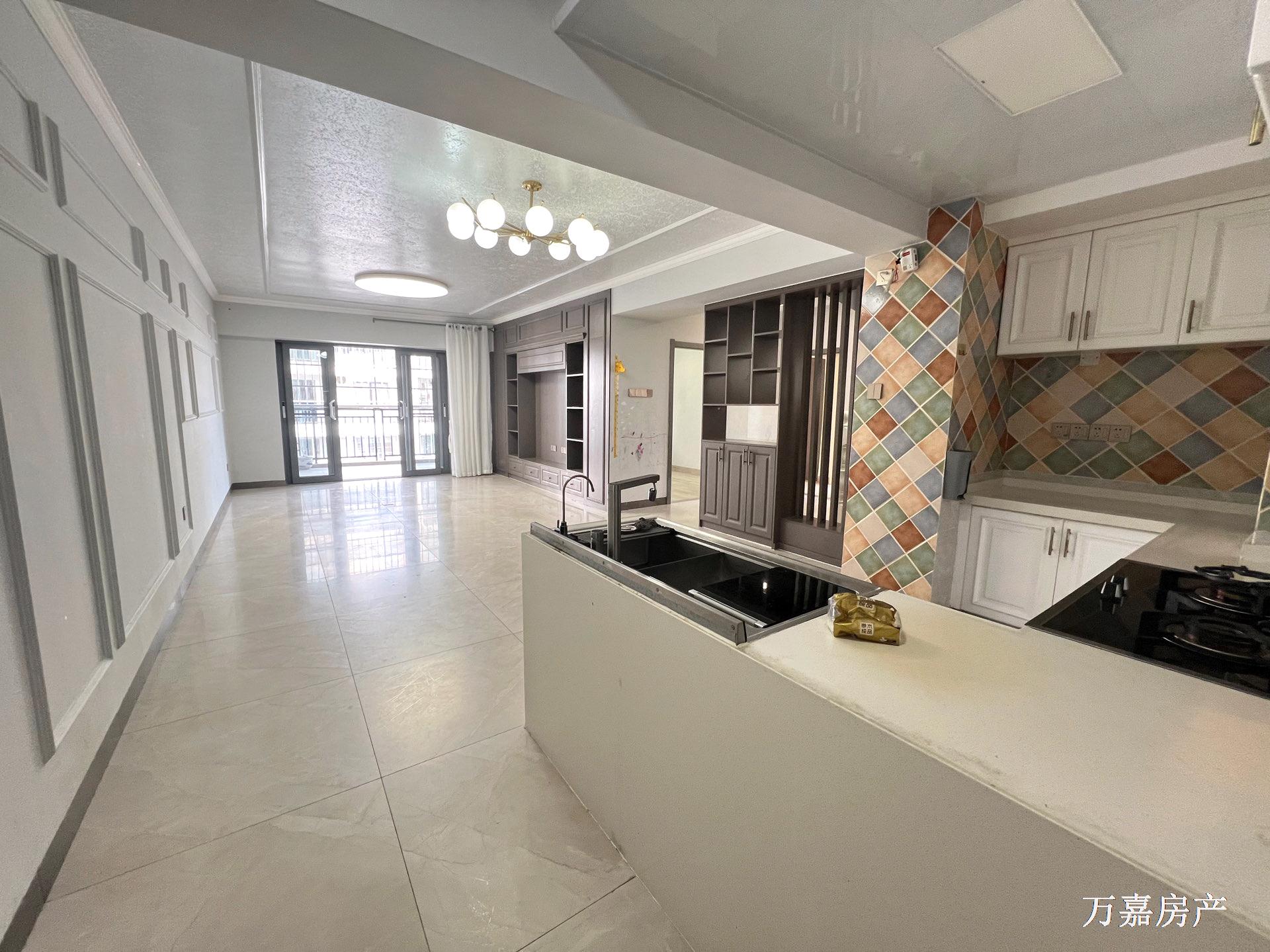 香江国际精装楼中楼6房4卫，大家庭首选，75万（06722）18877782388