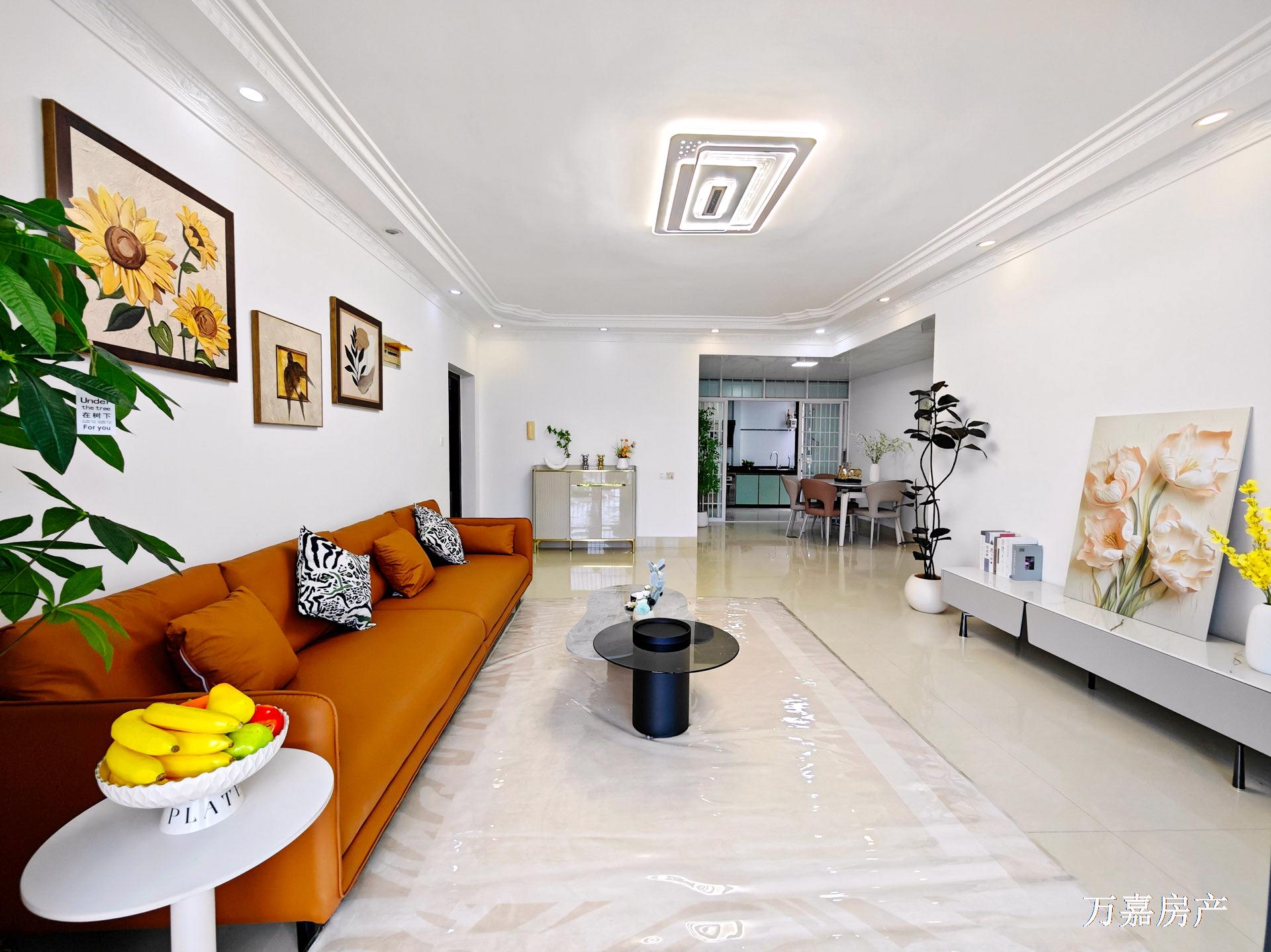 湘桂电梯新净大4房，四小书包，抛52万（02134）18877782388