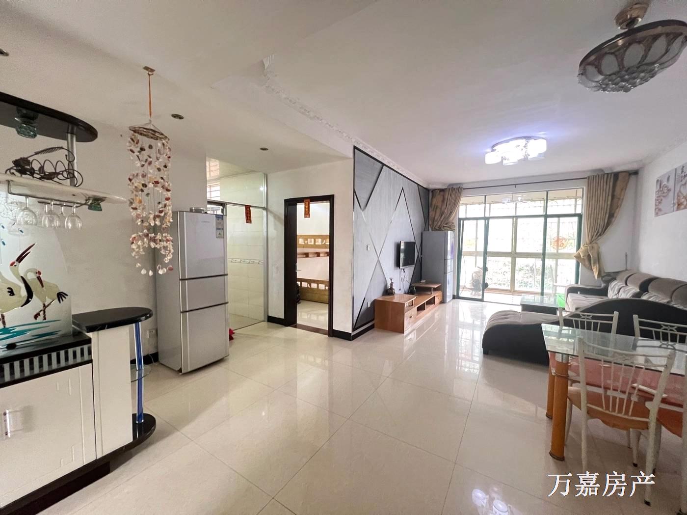 人工湖附近明亮3房，出入方便33.8万（04184）18877782388