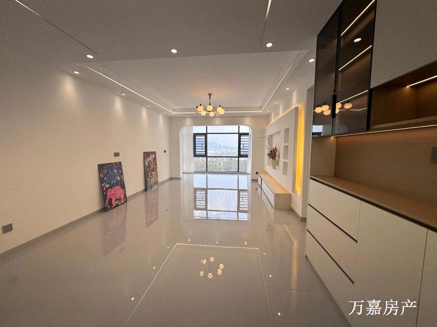 光大一期全新精装高层4房，新星书包，69.8万（07128）18877782388