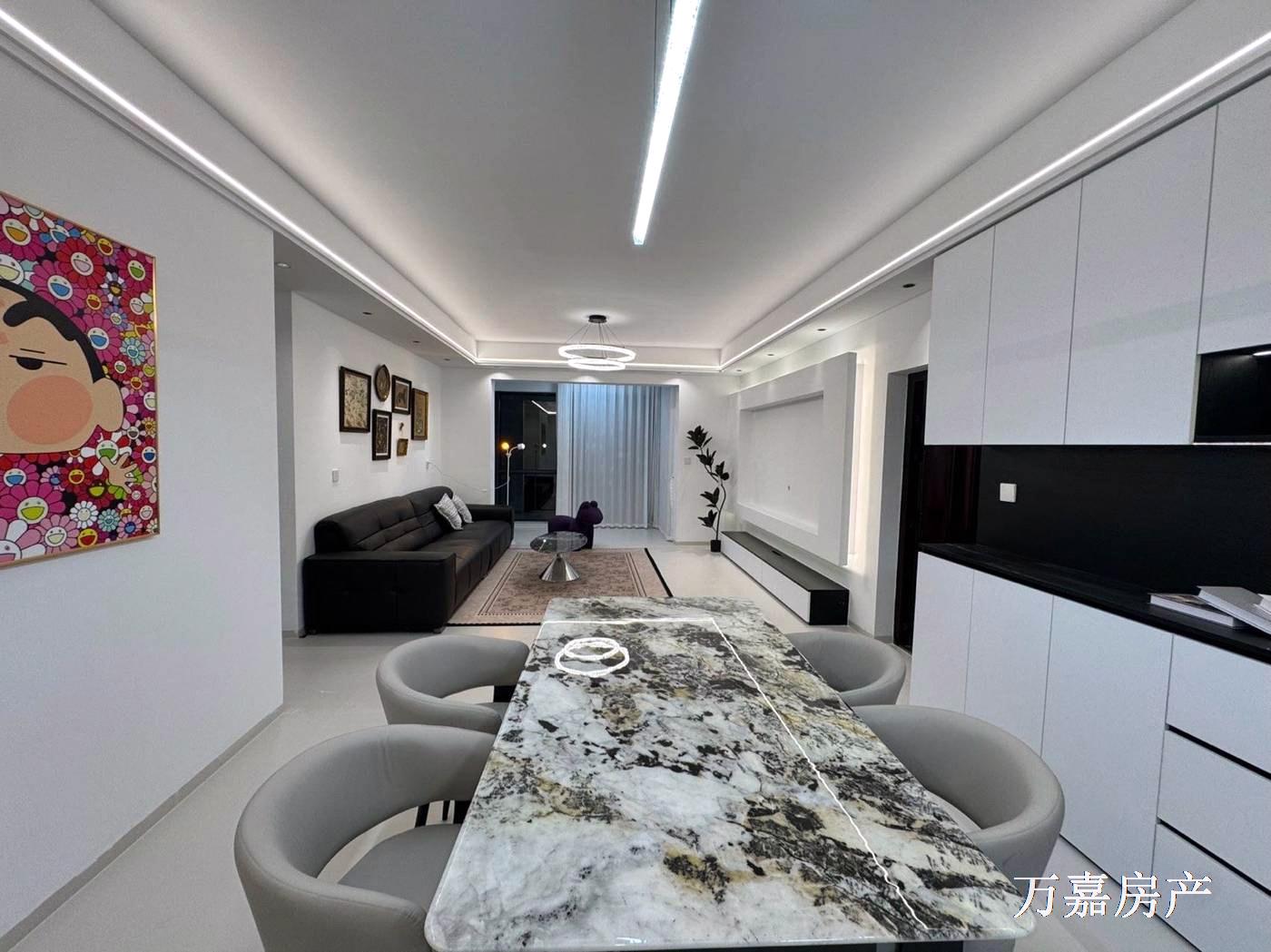 港泰城精装4房3卫好楼层，抛71.8万（07135）18877782388