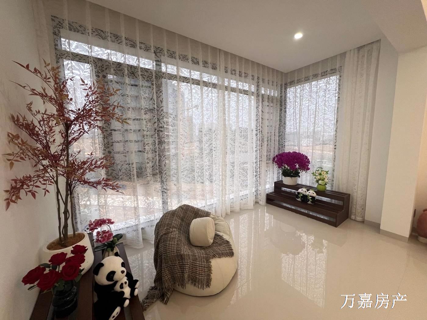 光大二期精装3房未住过，急售54.8万（06977）18877782388