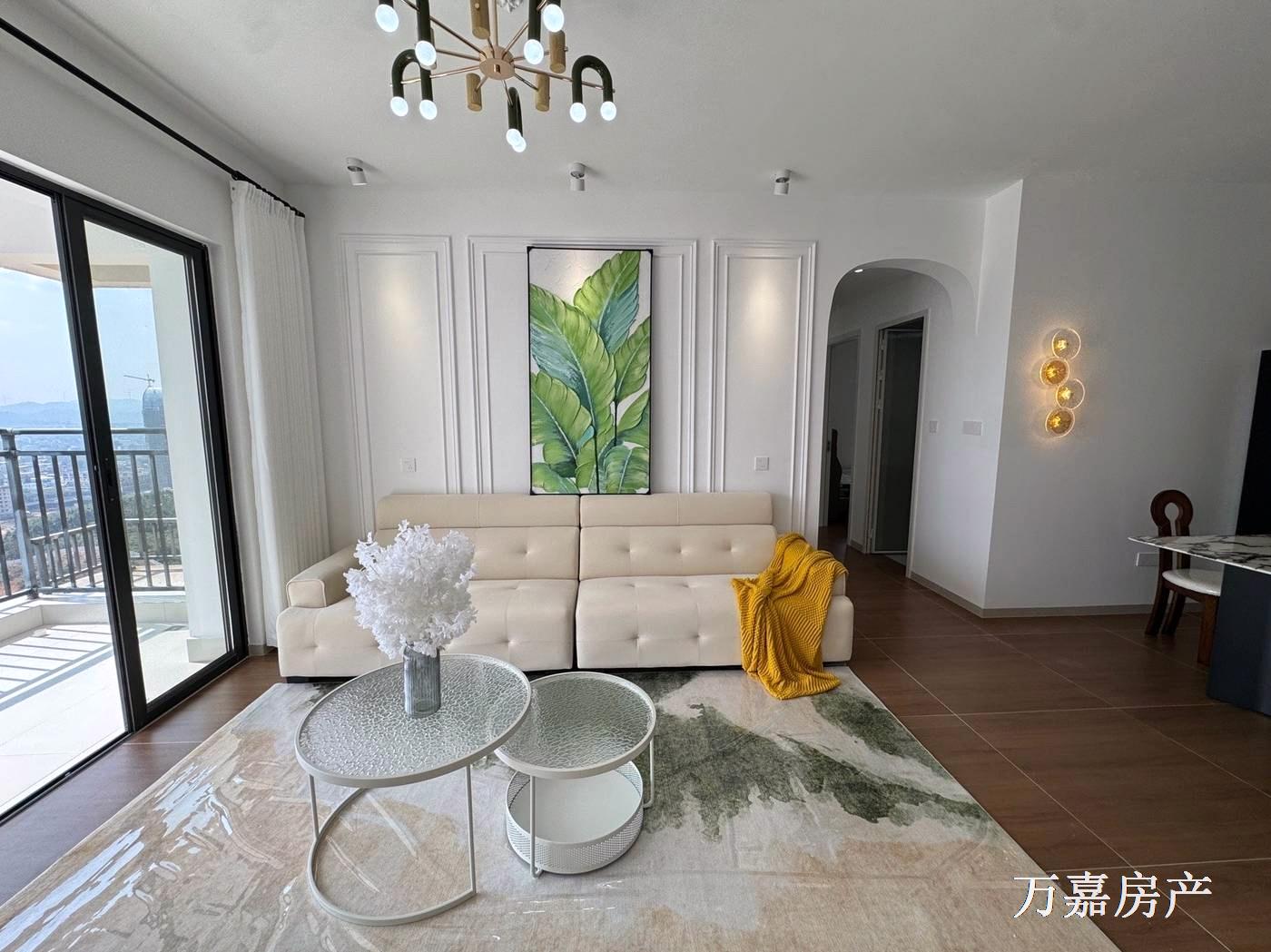 光大三期精装3房，电梯29楼，直接入住55.8万（07126）18877782388