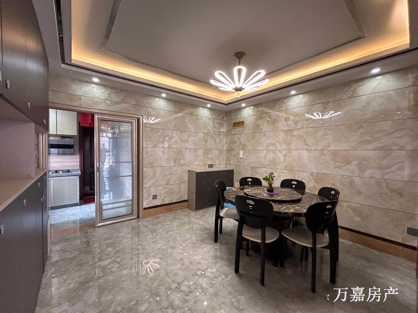 旧湘桂二期江景精装3房，抛53万（05529）18877782388