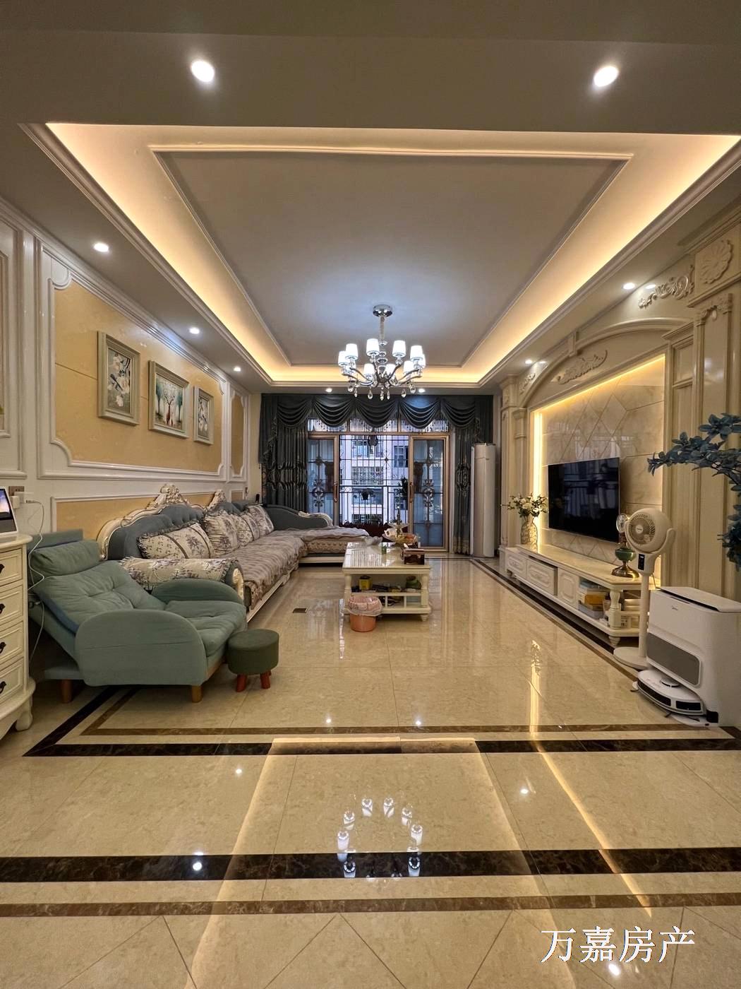 聚龙湾精装新净大3房，售51.8万（06915）18877782388