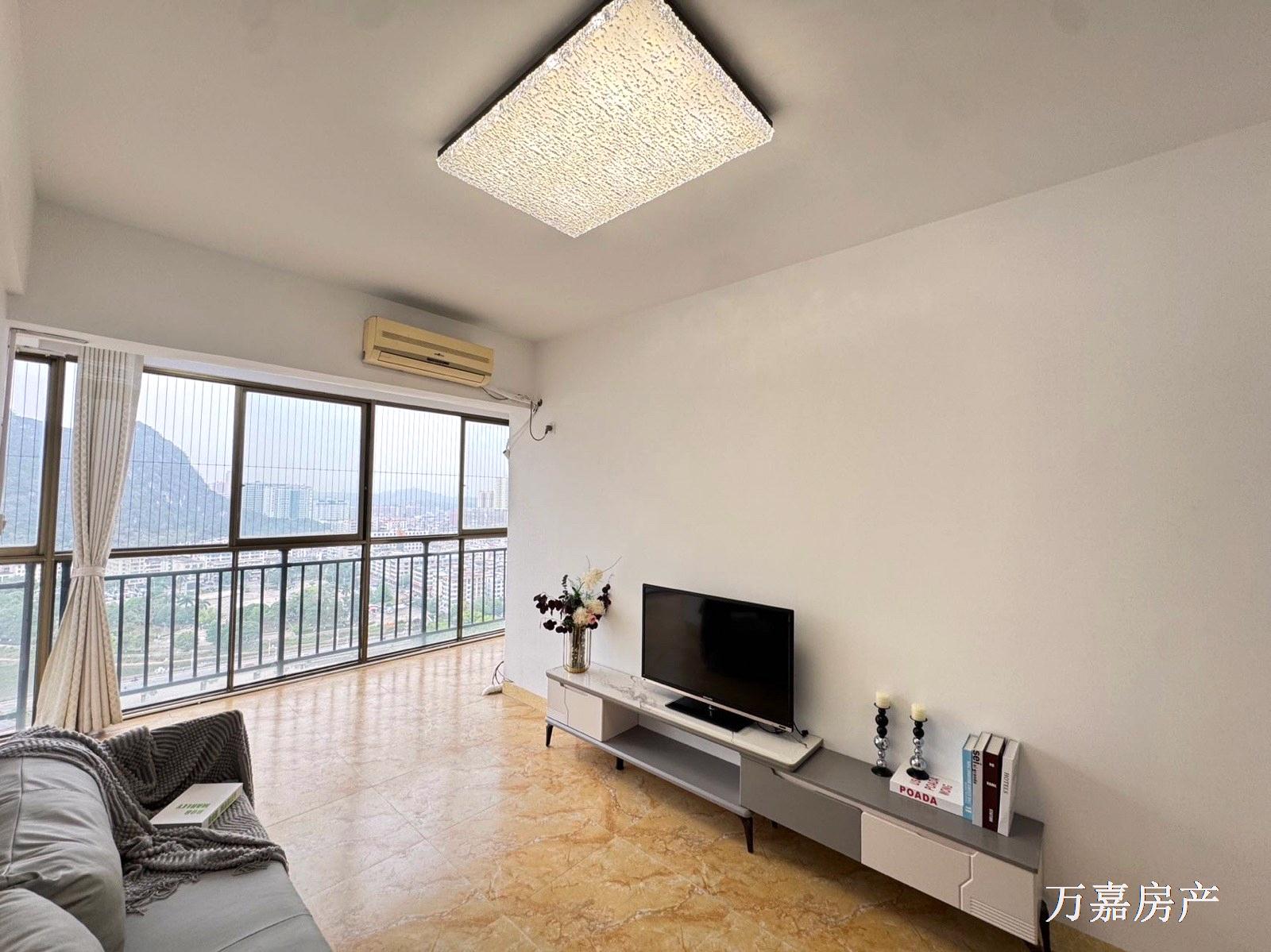 香江国际电梯23楼2房，急售28.8万（07226）18877782388