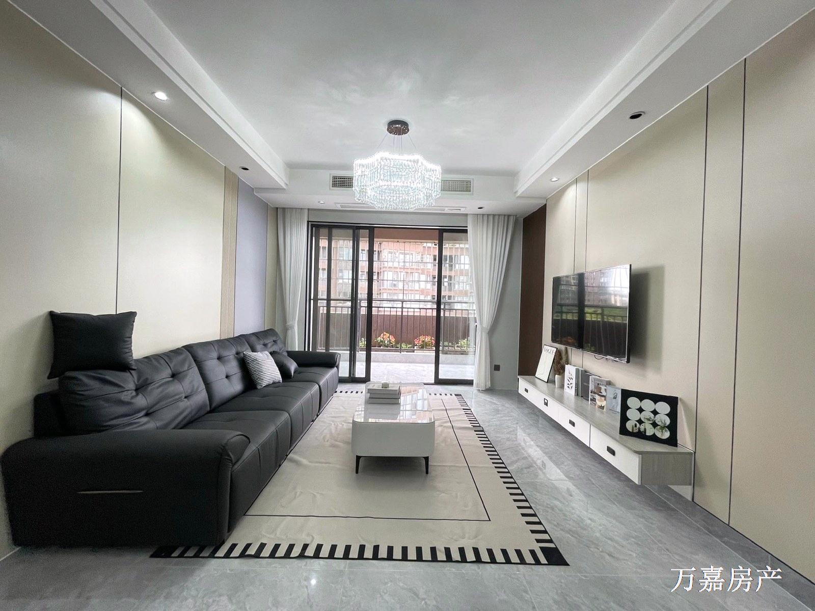 建开大院精装3加1房，60万（06870）18877782388