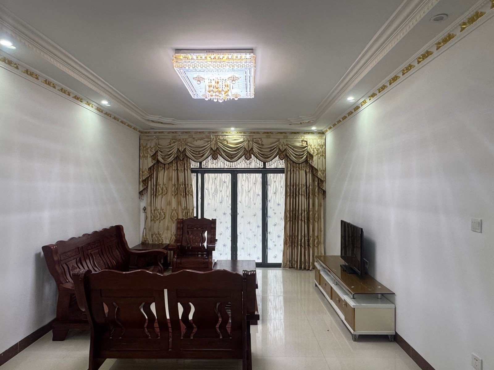 上东区两房总价29.8万