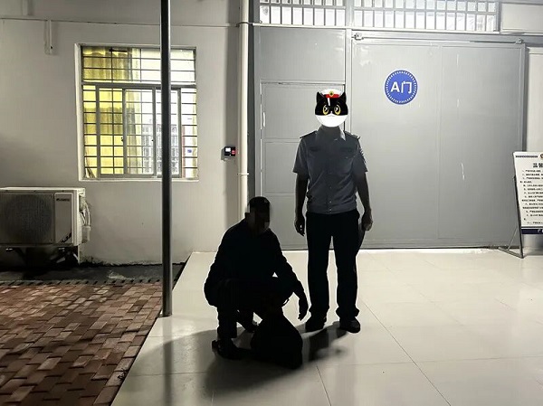 02.jpg