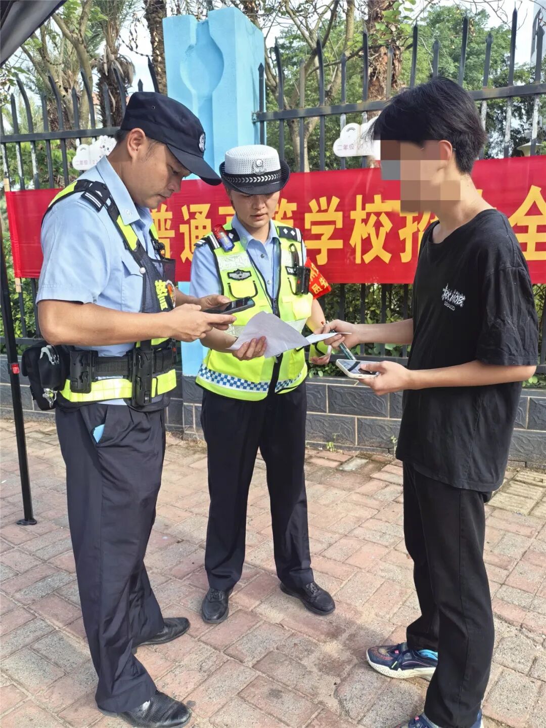 0a95f5ae89a705ed15d8094a2a27dbf9.jpg