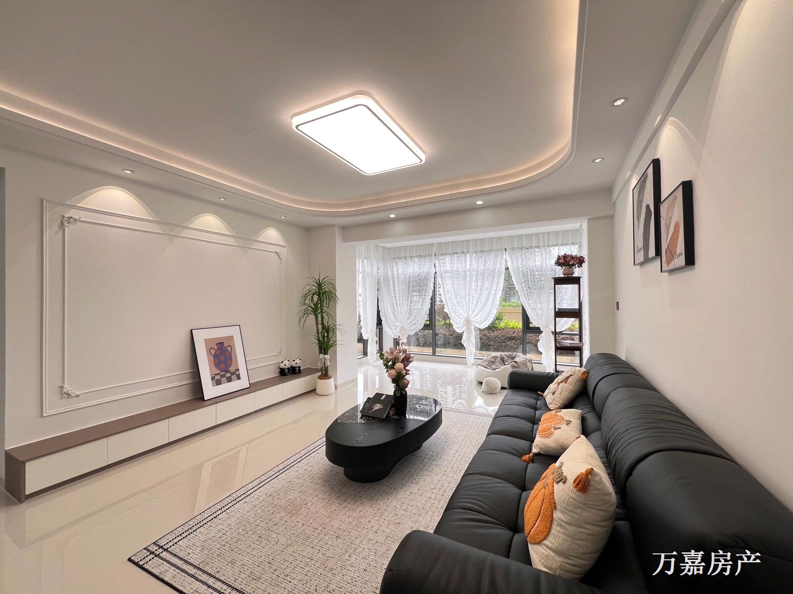 一江两岸旁电梯精装5房未住过，抛66.8万（07390）18877782388